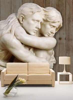 Fototapet Sculptură de îndrăgostiți într-o îmbrățișare pe un fundal de lemn 3D1989 фото