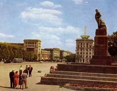 ФотоПостер Памятник Ленину, 1963 Kis15759 фото