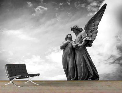Fototapet Sculptură cu un înger și o fată pe cer 3D5301 фото