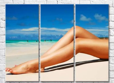 Триптих Ноги девушки на песке у моря Mor9954 фото