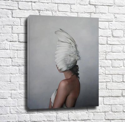 Профиль обнаженной девушки с крыльями на голове Emi14895 фото