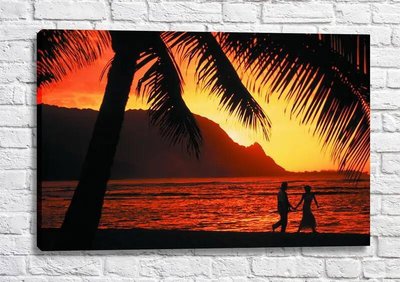 Постер Влюбленная пара гуляет по тропическому пляжу Fig16682 фото