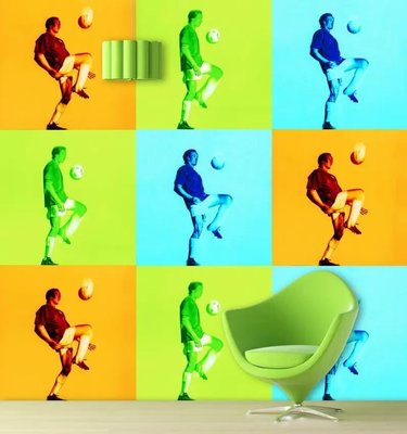 Футболист с мячом на разноцветных фонах, спорт Spo2914 фото