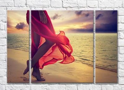 Триптих Девушка на пляже в красном платье Mor10033 фото