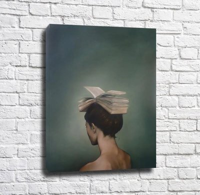 Девушка с раскрытой книгой на голове Emi14923 фото