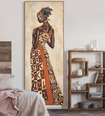 Африканка со спины в традиционном наряде Dev14809 фото