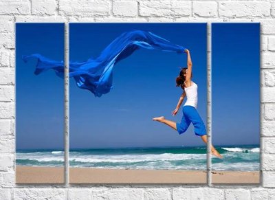Триптих Девушка на пляже с синем шарфом Mor10093 фото