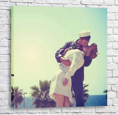 Poster Un marinar își sărută strâns mireasa Fig16658 фото