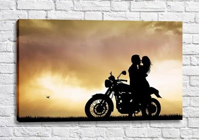 Постер Романтическая парочка, силуэт с мотоциклом на закате Fig16671 фото