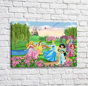 Poster cu prințese Disney &icirc;n grădina de flori pe fundalul castelelor și curcubeului Mul16530 фото