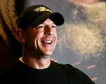 Afiș foto Bruce Willis Akt19109 фото