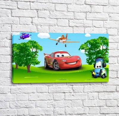 Poster McQueen și prietenii lui pe cerul albastru și copaci Mul16293 фото