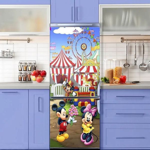 Autocolant 3D pe usa, Mini si Mickey Mouse in parcul de distractii STD174 фото