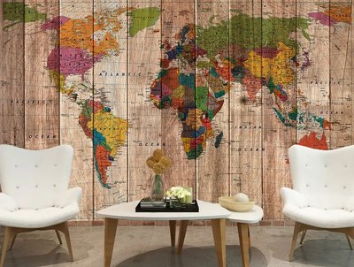 Hartă multicoloră a lumii pe fundal de scânduri de lemn Sov1078 фото